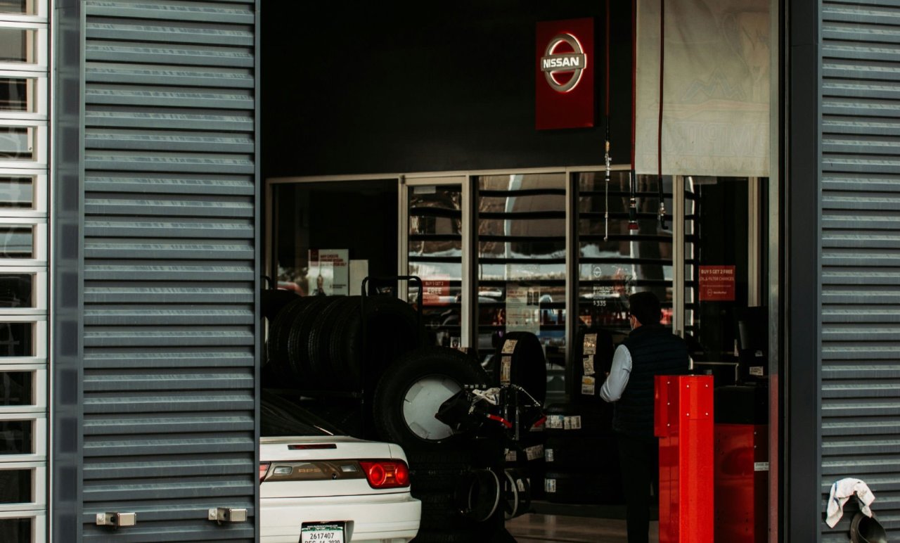 HR Autobody Shop